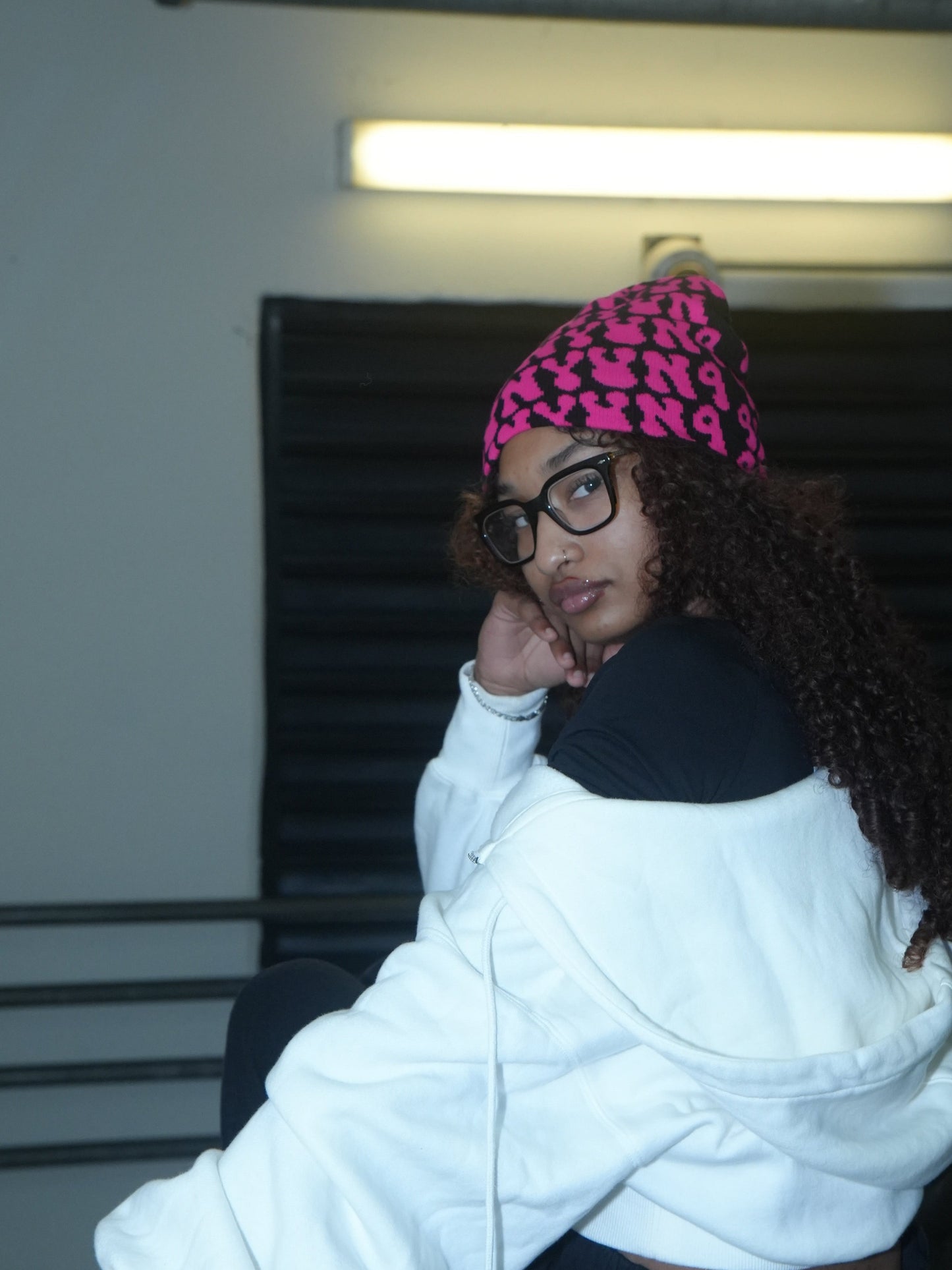 4MUNYUN Black/Pink Skully